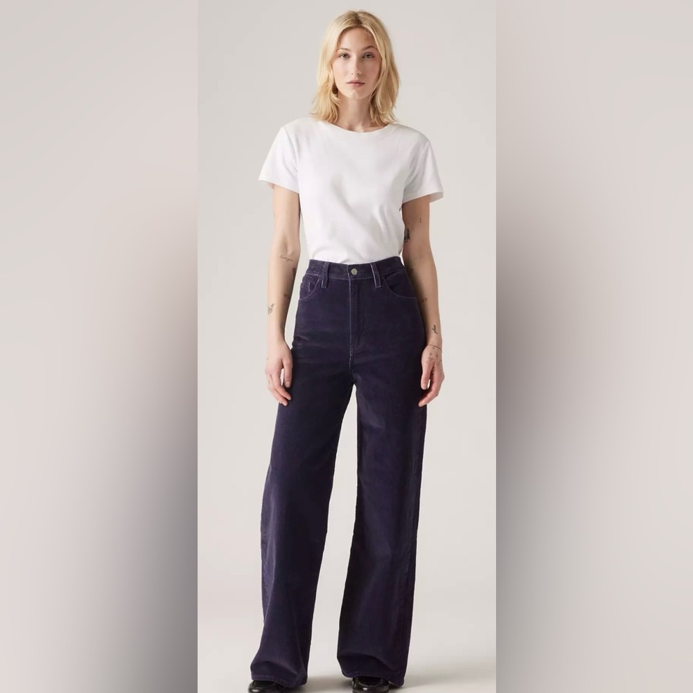 LEVI’S PREMIUM RIBCAGE WIDE LEG CORDUROY WOMEN'S JEANS SIZE 26